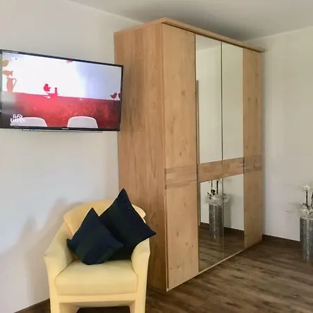 Ferienwohnung zum Dorfwirt Riedenburg Exterior foto